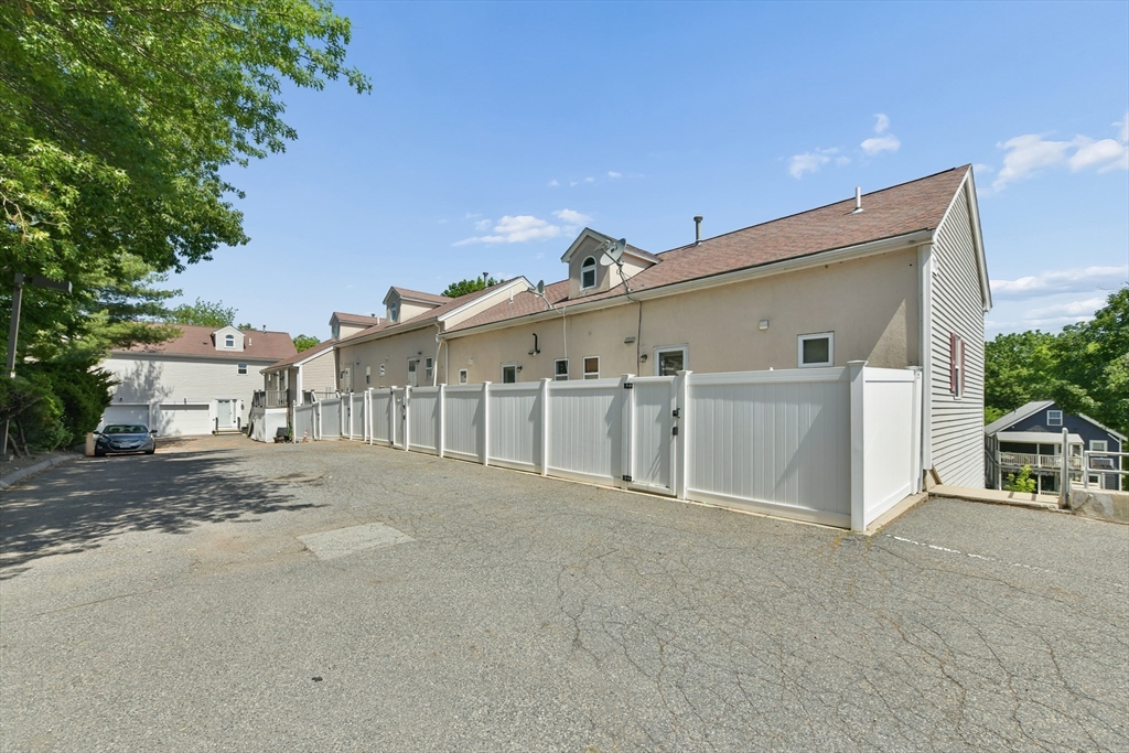 110 Coolidge Hill Rd #2, Watertown, MA Photo #18