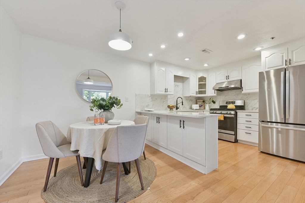 110 Coolidge Hill Rd #2, Watertown, MA Photo #8