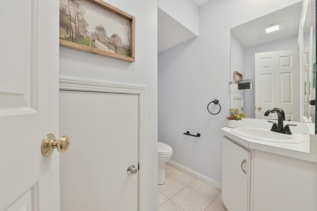 110 Coolidge Hill Rd #2, Watertown, MA Photo #9