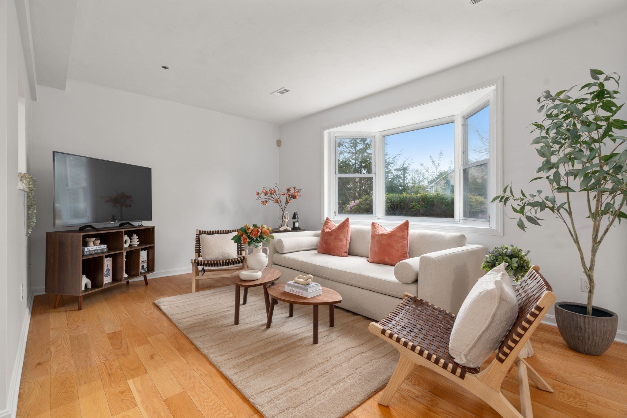 110 Coolidge Hill Rd 2