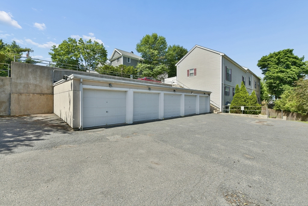 110 Coolidge Hill Rd #2, Watertown, MA Photo #19