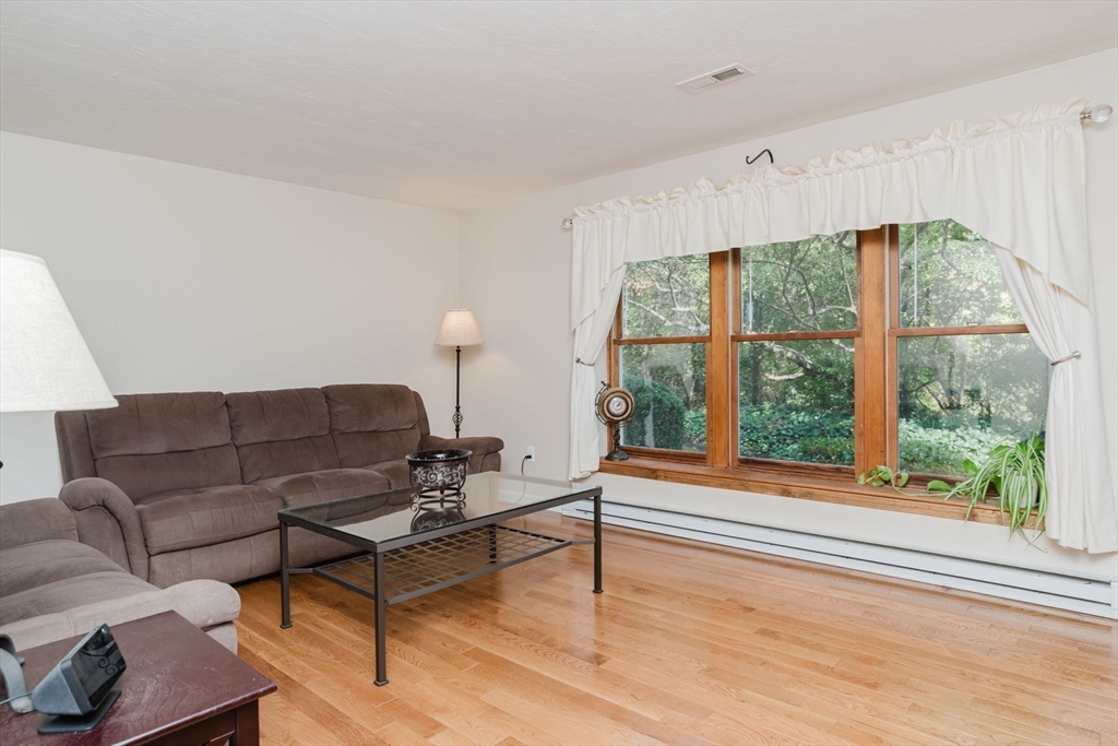 25 Second Ave 10