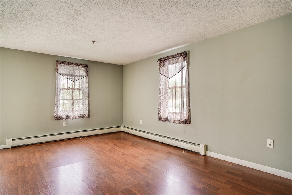 39 Lantern Ln 7