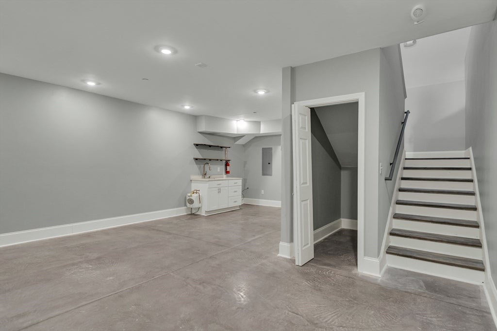 120 Brookside C3