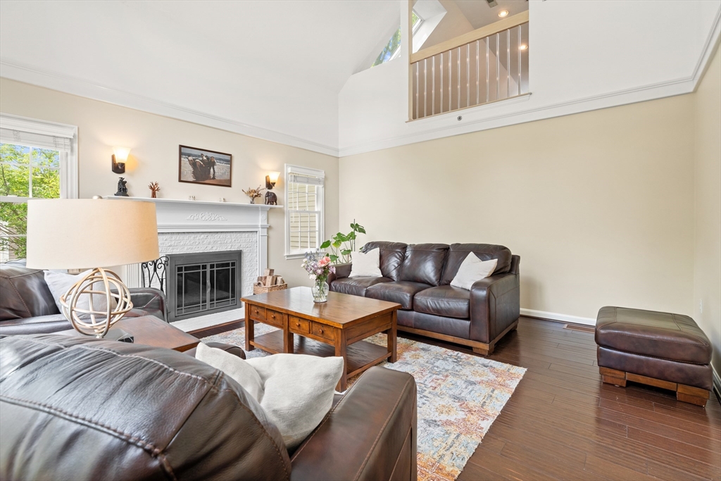 15 Copley Cir