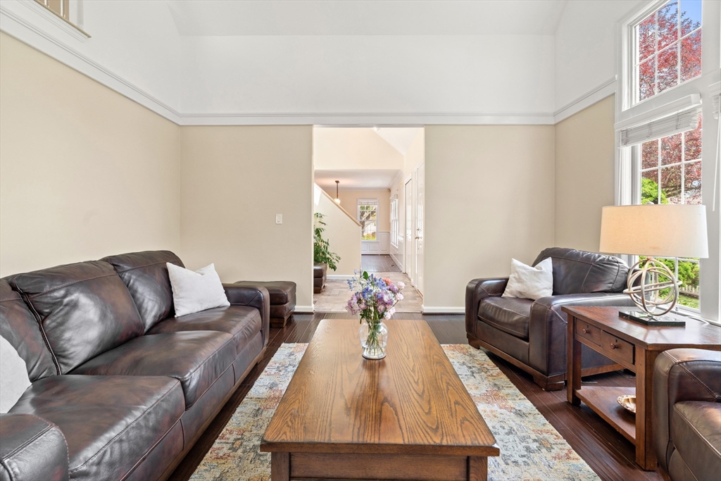 15 Copley Cir