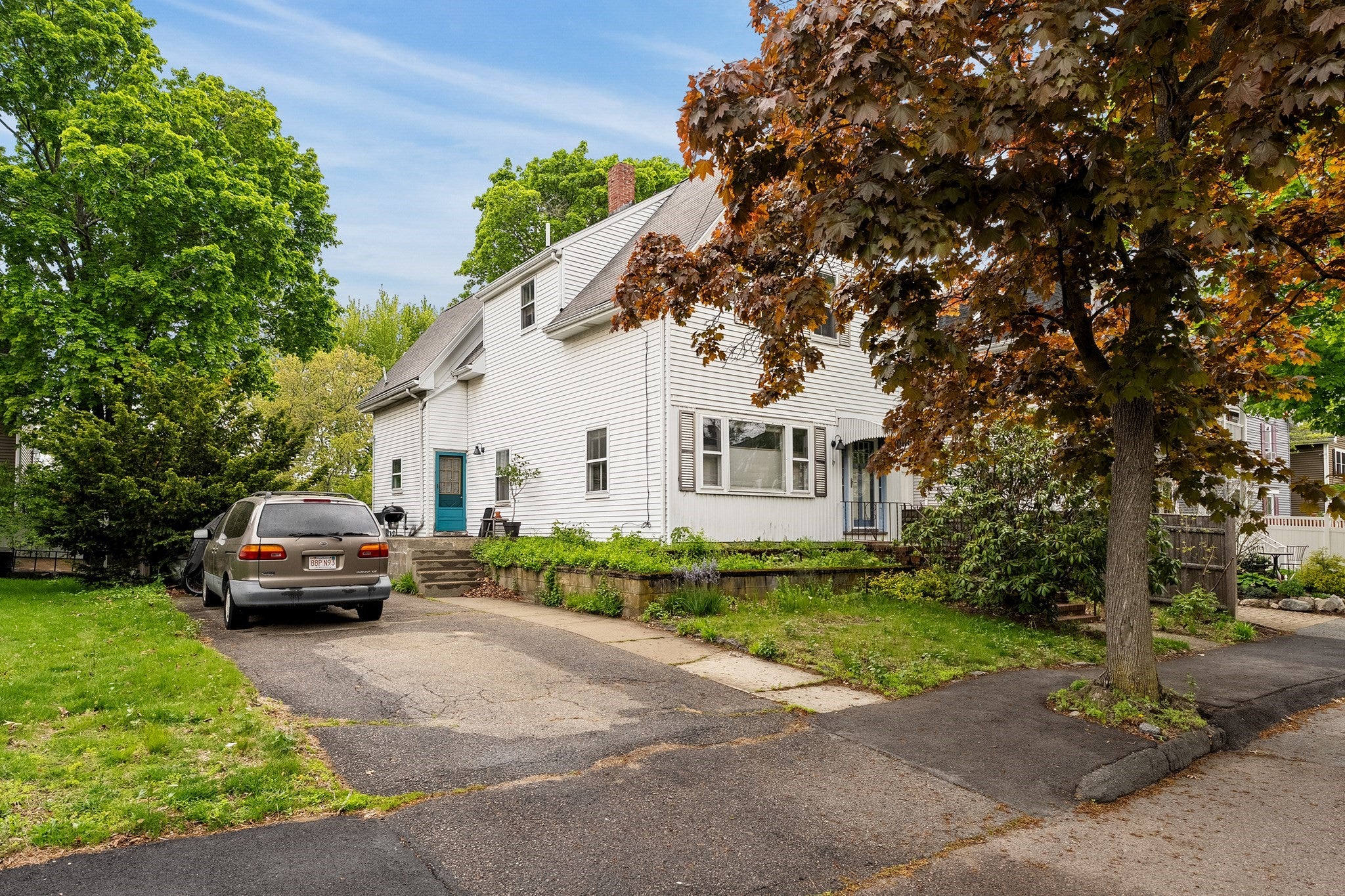 17 Sharon St