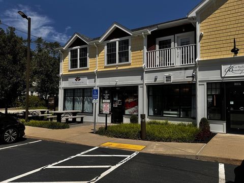 54 Loomis St 1106 Bedford MA 01730