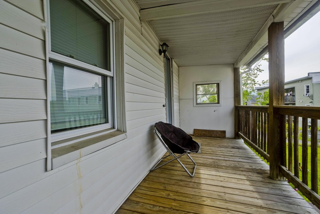 Springfield, Massachusetts 01151, United States, 4 Bedrooms Bedrooms, ,2 BathroomsBathrooms,Residential,Active,140386