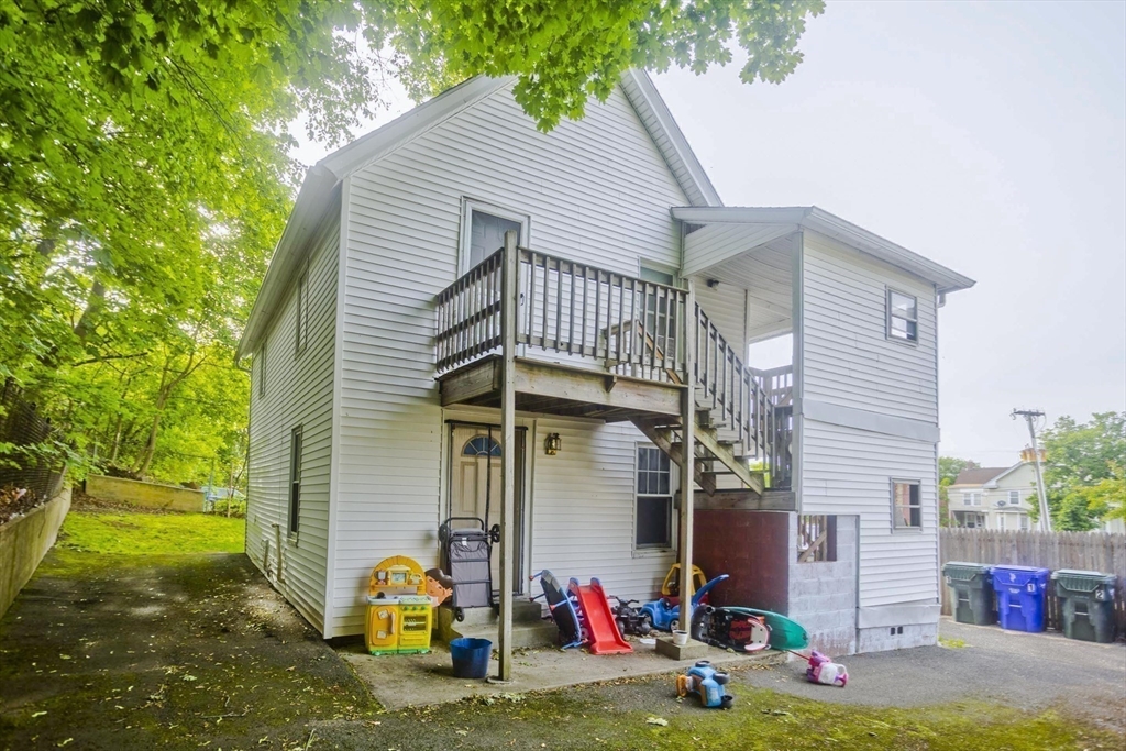 Springfield, Massachusetts 01151, United States, 4 Bedrooms Bedrooms, ,2 BathroomsBathrooms,Residential,Active,140386