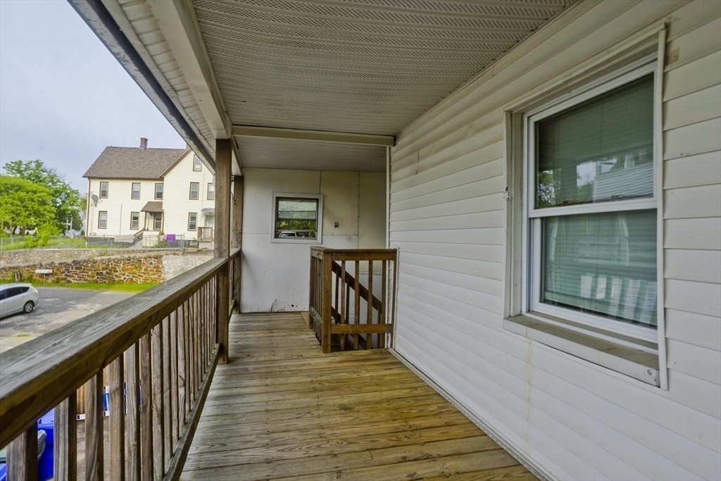 Springfield, Massachusetts 01151, United States, 4 Bedrooms Bedrooms, ,2 BathroomsBathrooms,Residential,Active,140386