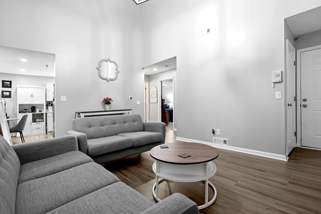 84 Tennis Plaza Rd 46