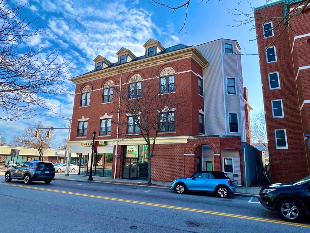 Photo of 6 S Washington Street, North Attleboro, MA