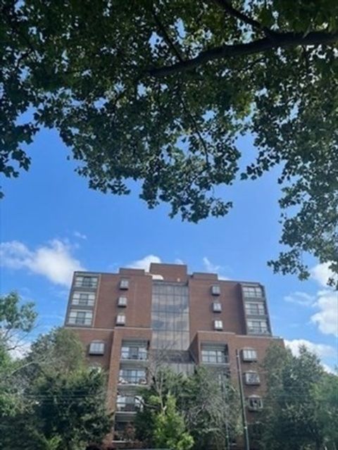 Photo of 1265 Beacon Street #603, Brookline, MA 02446 (MLS # 73511488)