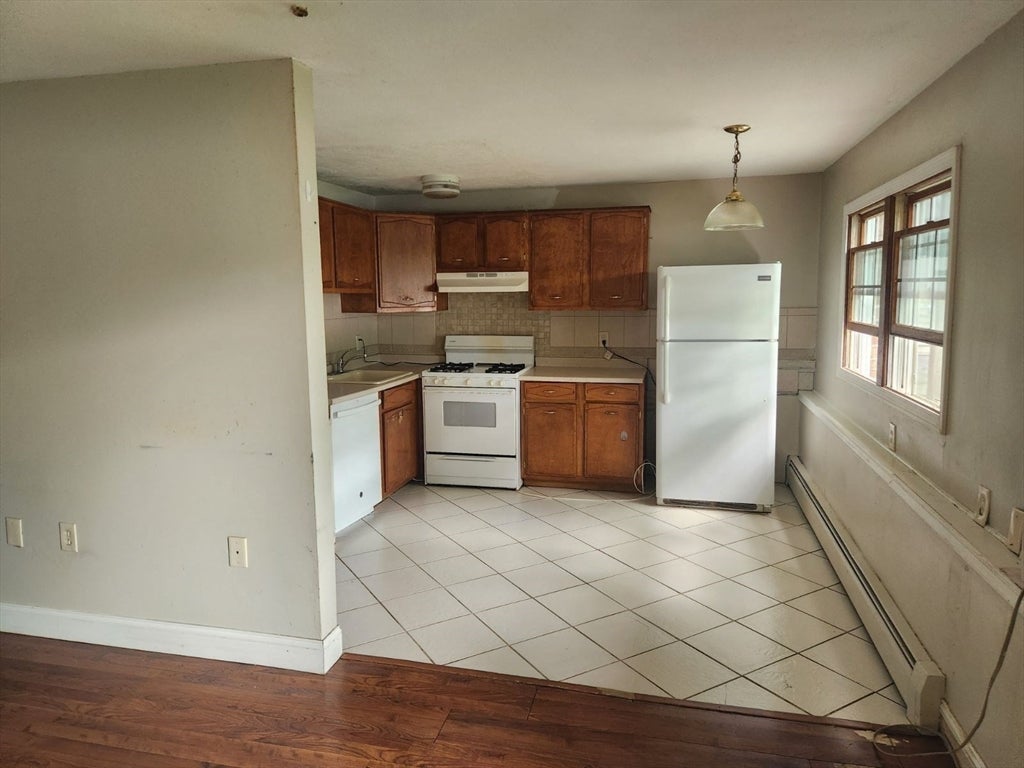 25 Farrwood Ave 1