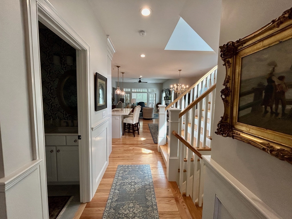 935 Main Street 35