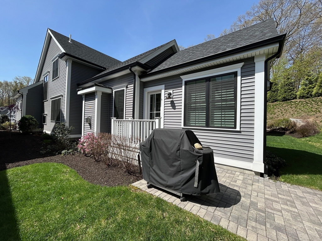 935 Main Street 35
