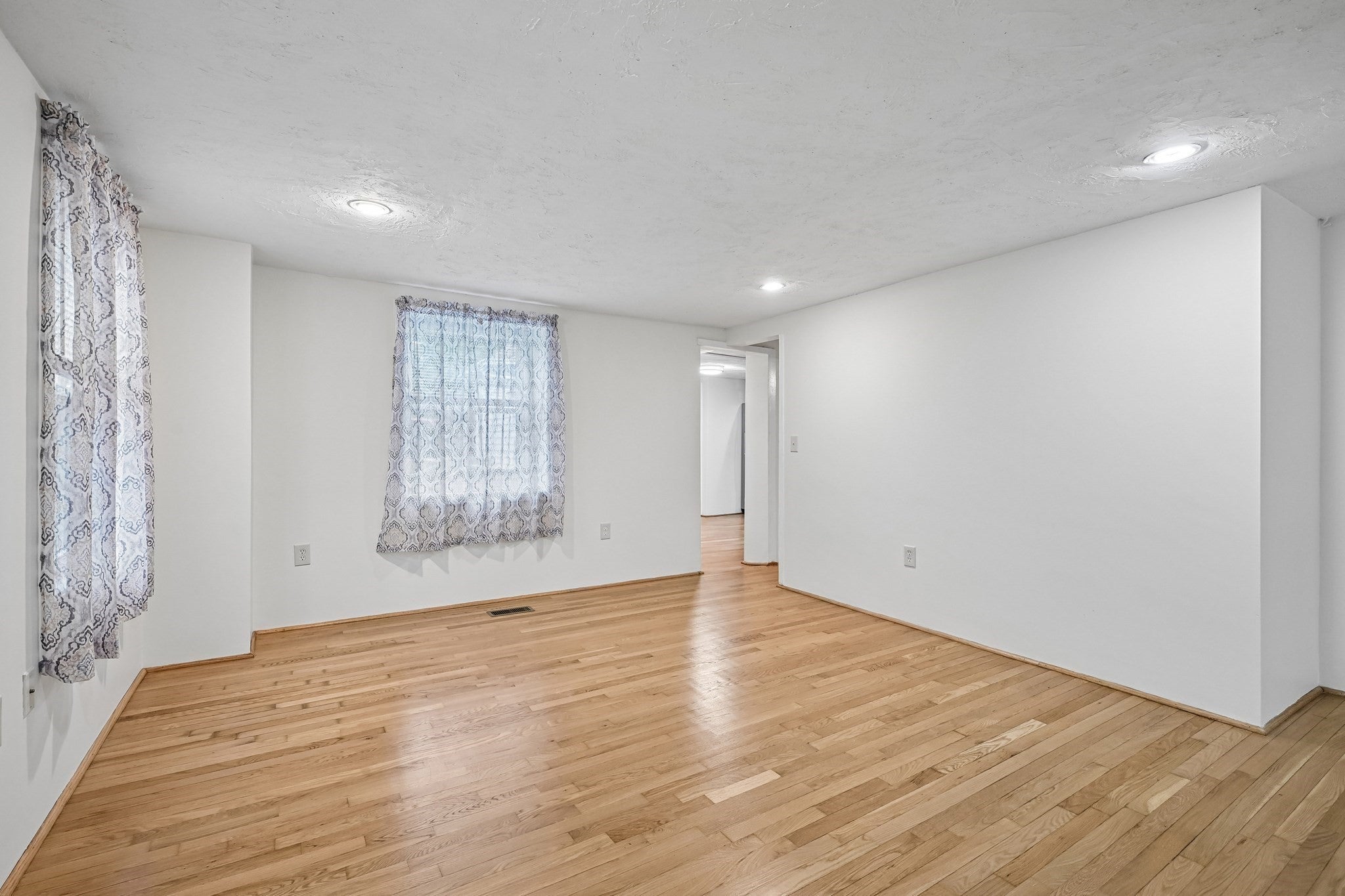24 Andover Street, Peabody, MA, 24 Andover Street, Peabody, MA Photo #13
