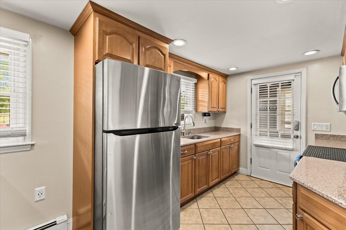 88 Quincy St, Brockton, MA Photo #8