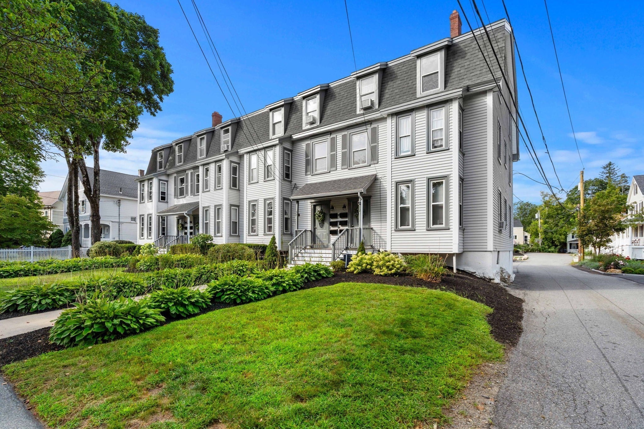 Photo of 12 Maple Ave, Andover, MA