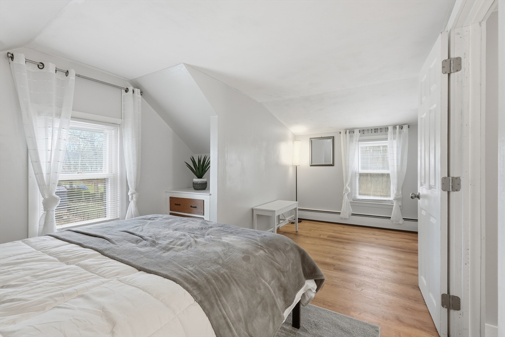 West Springfield, Massachusetts 01089, United States, 3 Bedrooms Bedrooms, ,2 BathroomsBathrooms,Residential,Active,242912