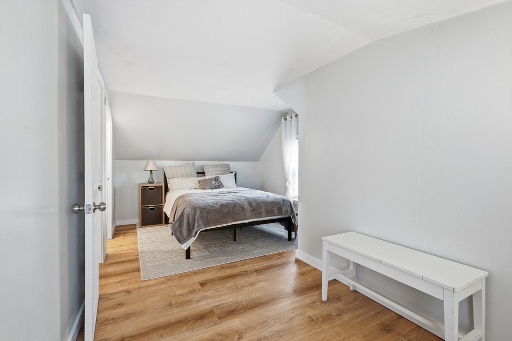 West Springfield, Massachusetts 01089, United States, 3 Bedrooms Bedrooms, ,2 BathroomsBathrooms,Residential,Active,242912