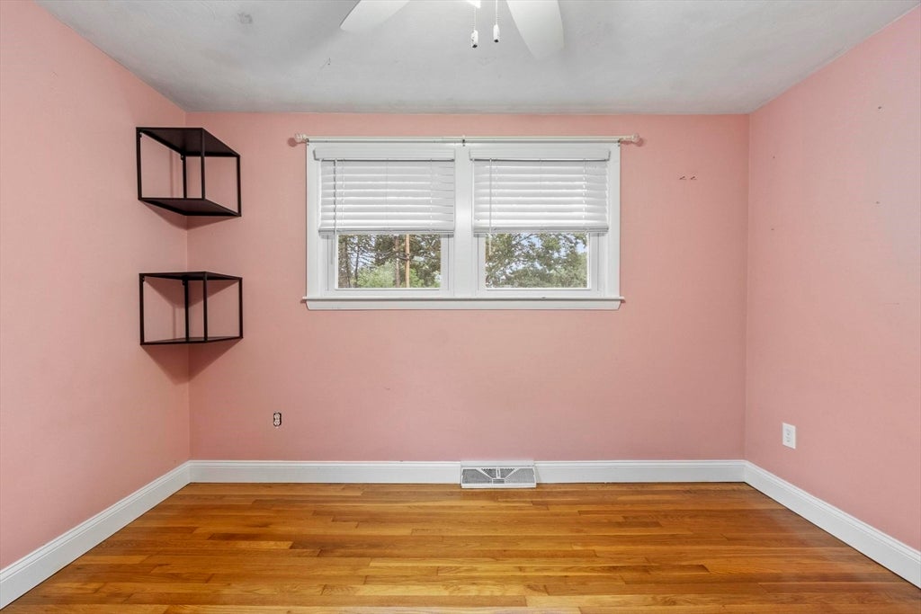 2 Stratton Dr, Hudson, MA, 2 Stratton Dr, Hudson, MA Photo #15