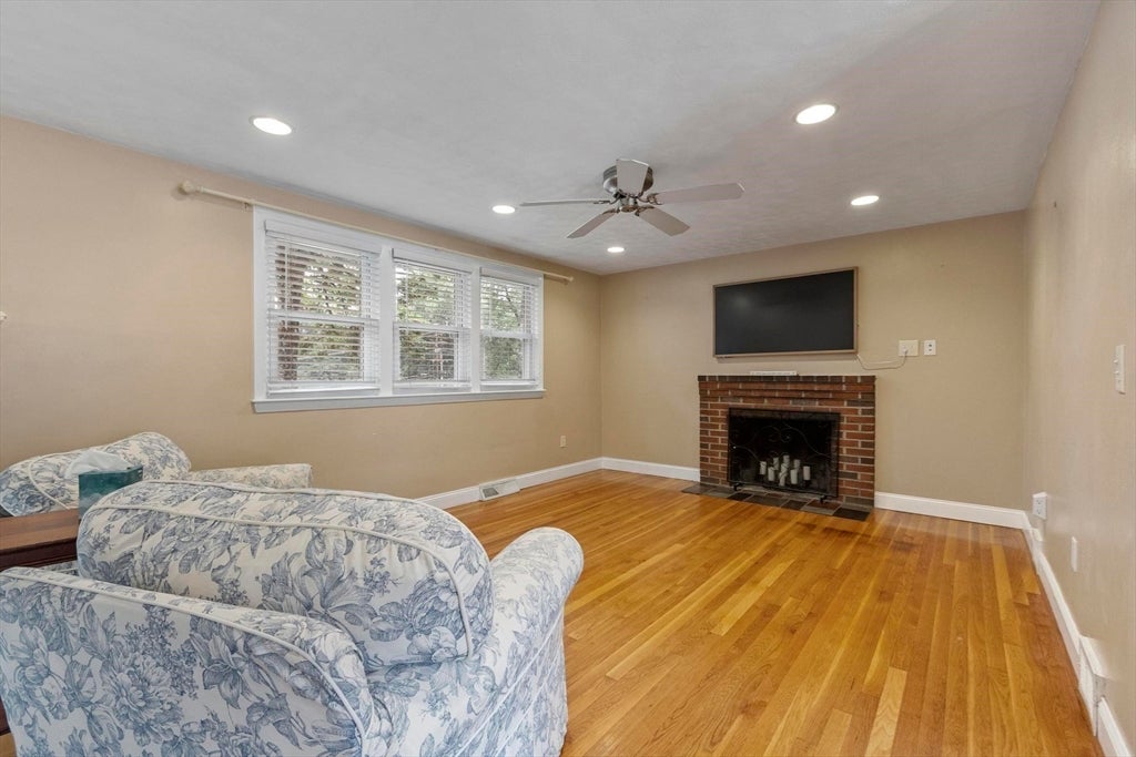 2 Stratton Dr, Hudson, MA, 2 Stratton Dr, Hudson, MA Photo #8