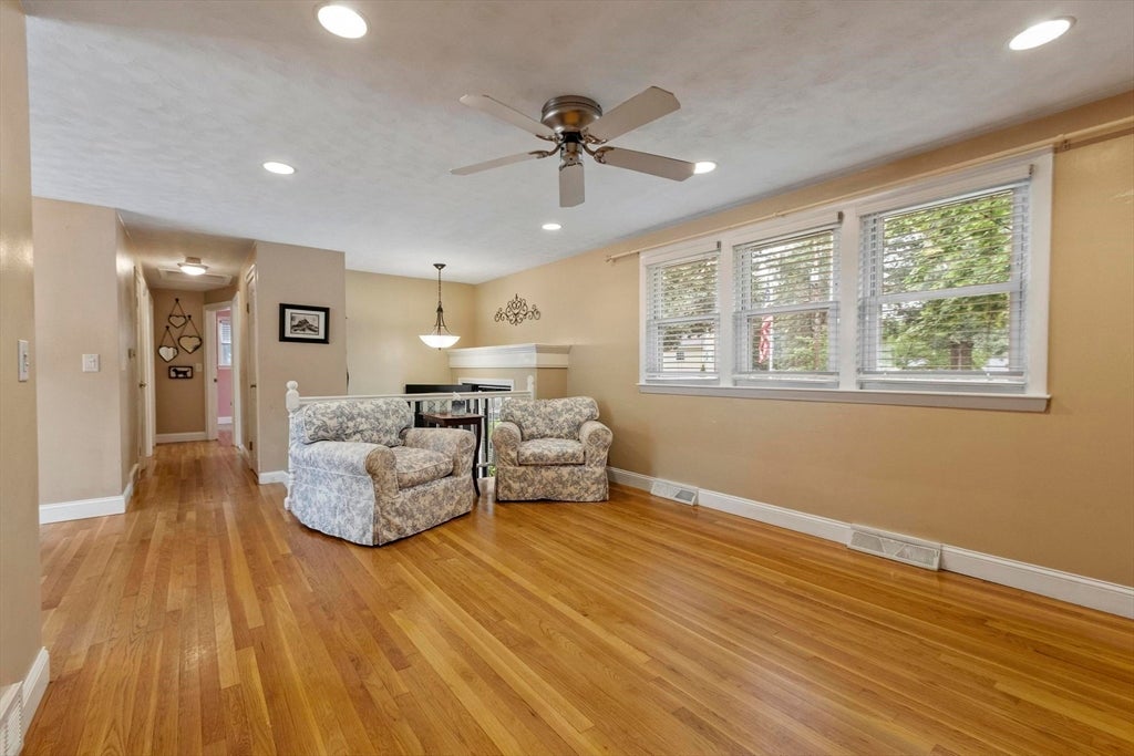2 Stratton Dr, Hudson, MA, 2 Stratton Dr, Hudson, MA Photo #9
