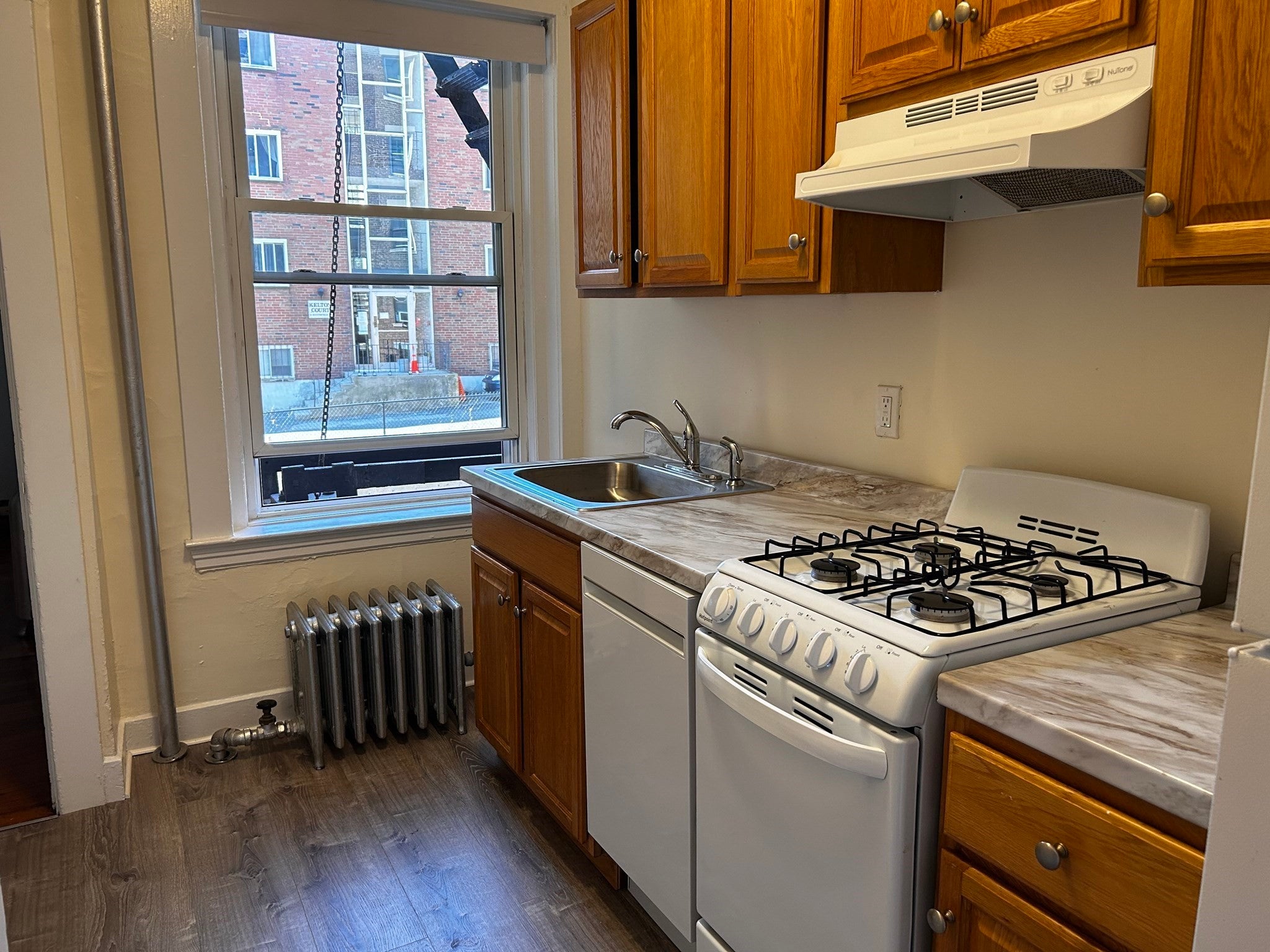 1368 Commonwealth AVE #6, Boston, MA Photo #8