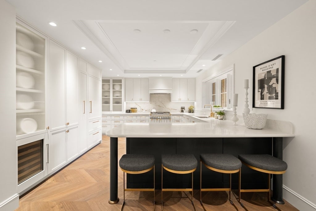 397 Commonwealth Avenue #3, Boston, MA Photo #11