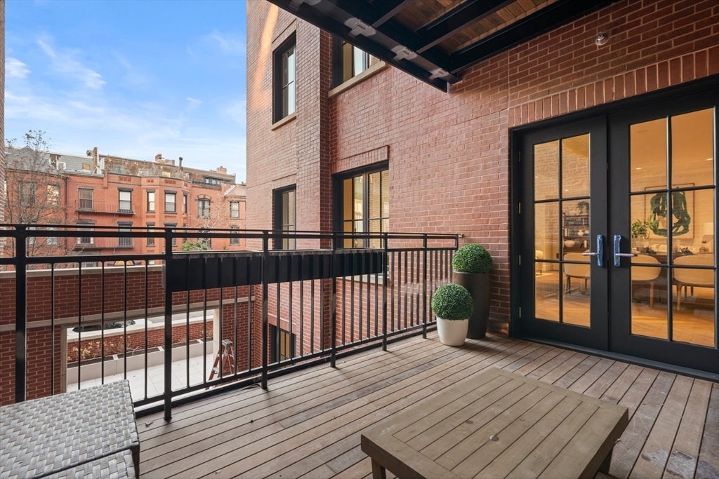 397 Commonwealth Avenue #3, Boston, MA Photo #6