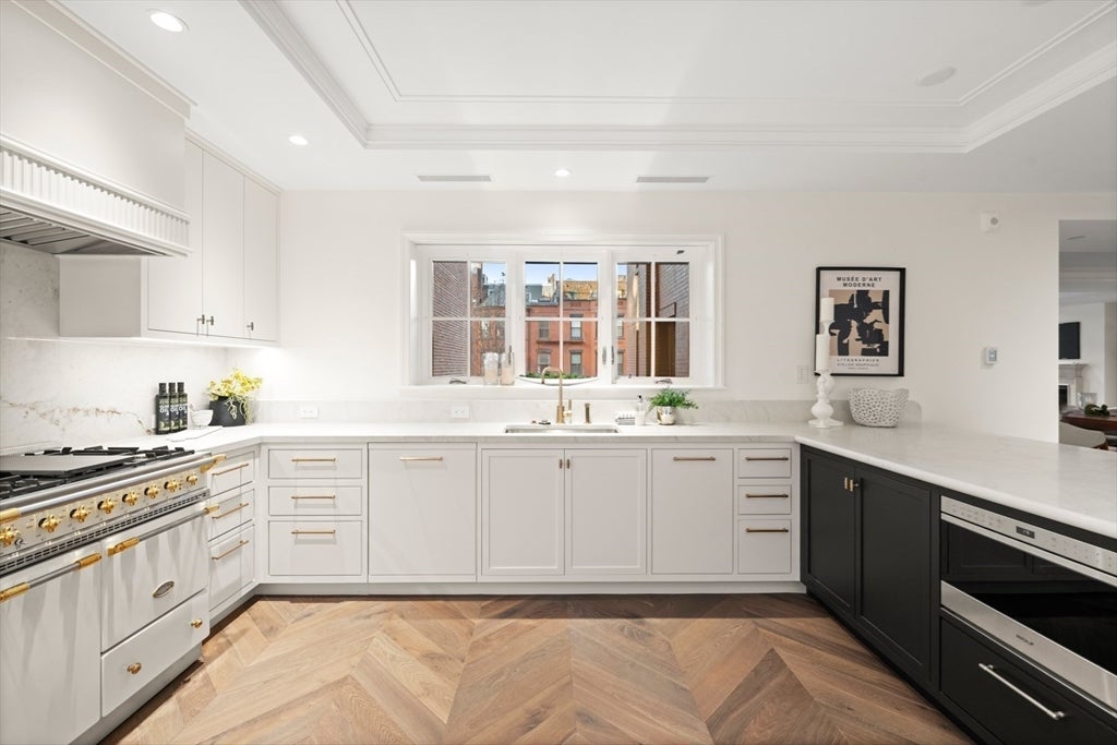 397 Commonwealth Avenue #3, Boston, MA Photo #10