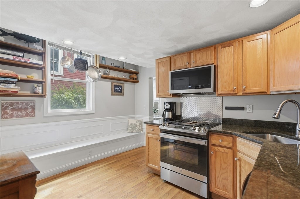 25 Elm Street #1, Gloucester, MA Photo #16