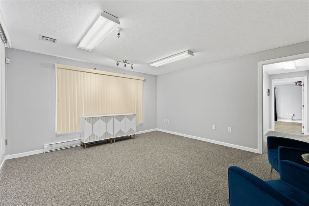 36 N Bedford St 17