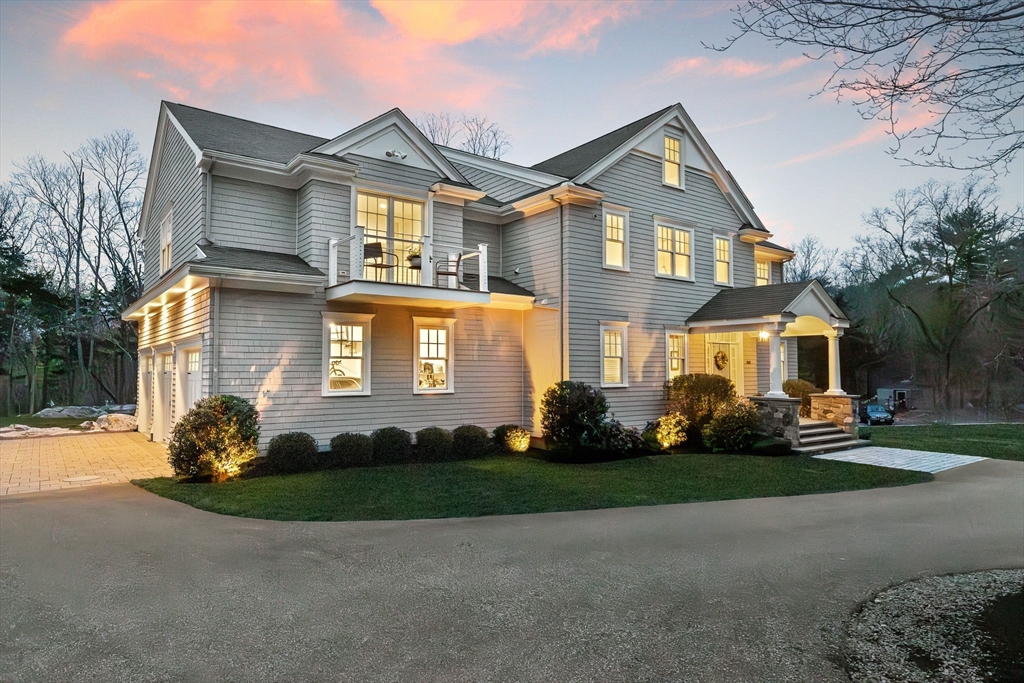 24 Dolan Ln