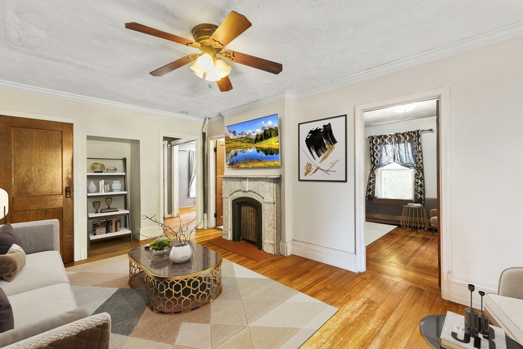 4 S Cornell Ave