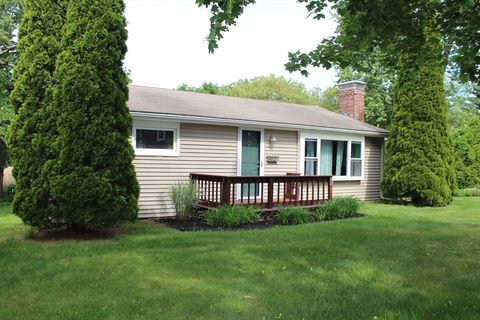 22 Riverside Dr Kingston MA 02364