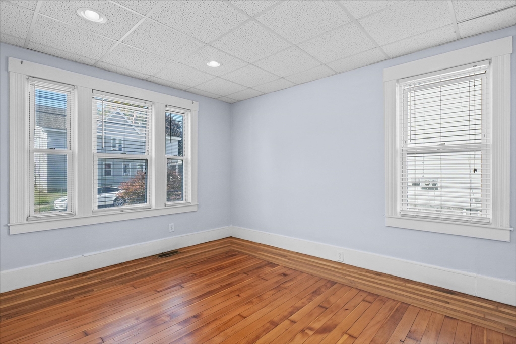 81 5th Ave