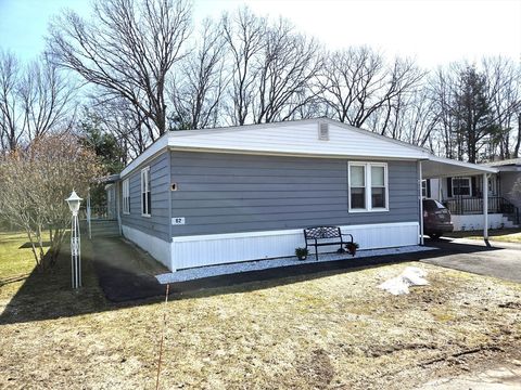 Photo of 62 Victoria Lane, Marlborough, MA 01752 (MLS # 73489798)