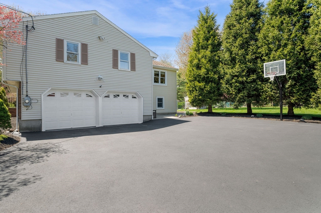 31 Rustic Ln, Reading, MA, 31 Rustic Ln, Reading, MA Photo #5