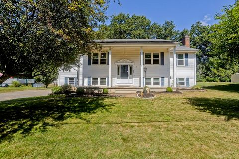 5 Michael Dr Enfield CT 06082