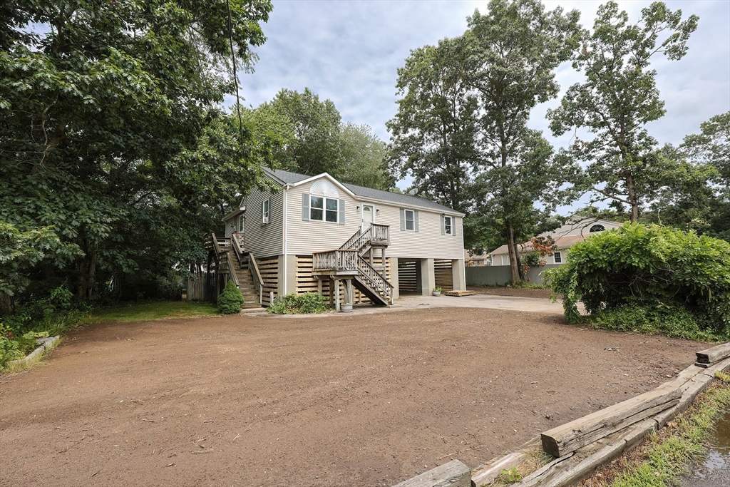 5 E Public St