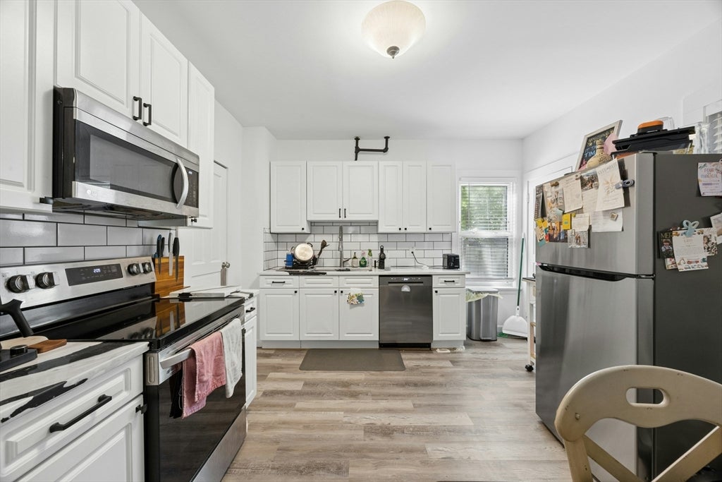 19 Englewood Avenue, Worcester, MA Photo #8