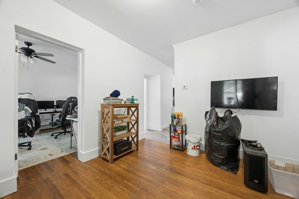 19 Englewood Avenue, Worcester, MA Photo #4