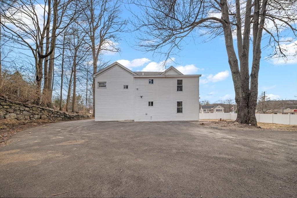 93 Hamilton St