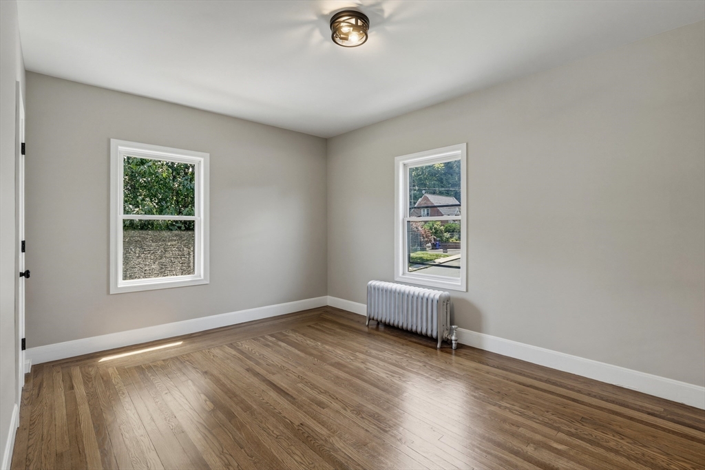 61 W Glen St, Holyoke, MA Photo #28