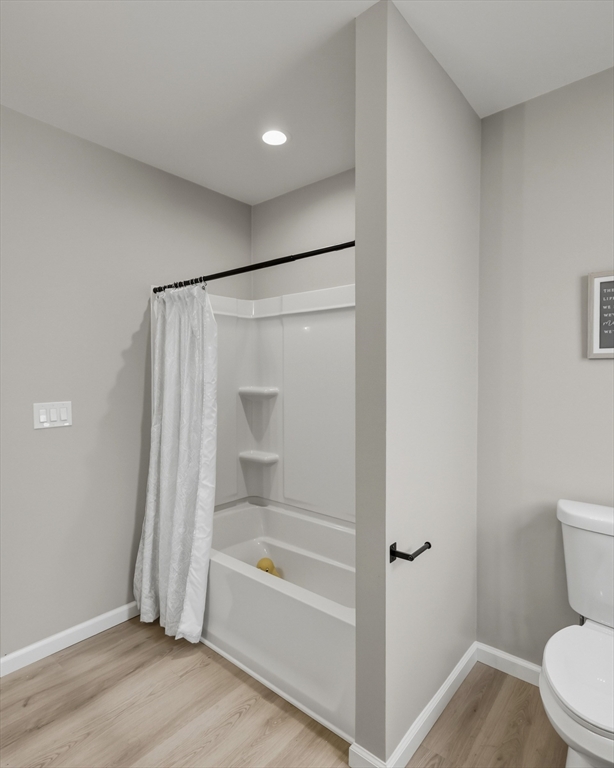 61 W Glen St, Holyoke, MA Photo #26