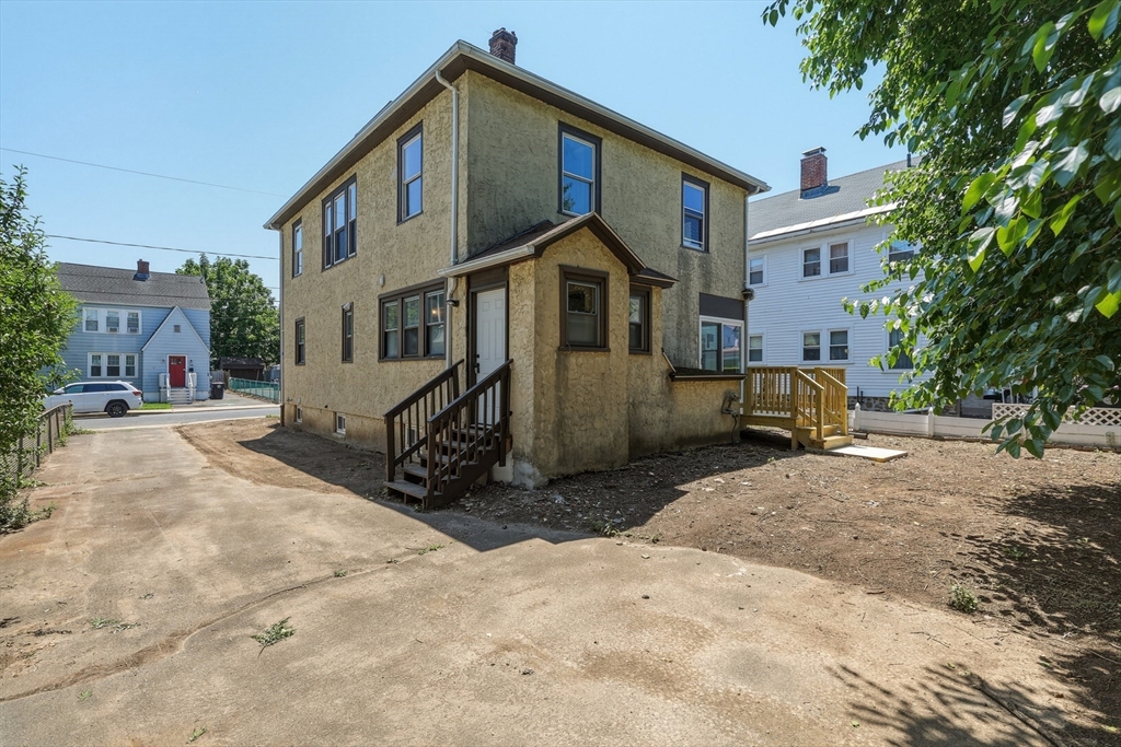 61 W Glen St, Holyoke, MA Photo #37