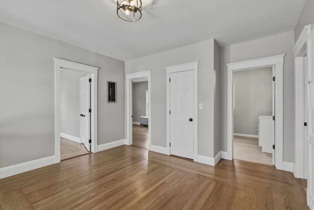 61 W Glen St, Holyoke, MA Photo #19
